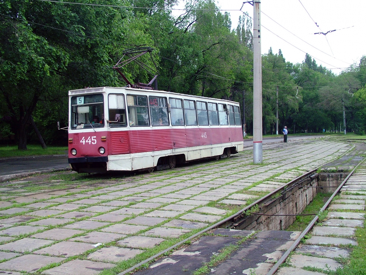 Krõvõi Rih, 71-605 (KTM-5M3) № 445; Krõvõi Rih — Tram and trolleybus lines and loops