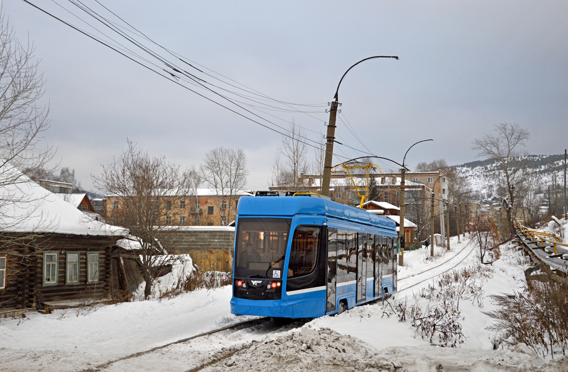 Челябинск, 71-628 № 001; Усть-Катав — Новые вагоны