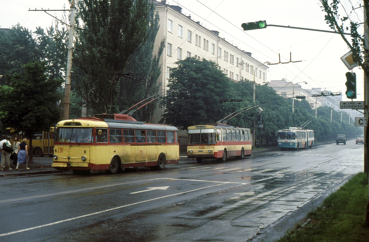 Mariupol, Škoda 9Tr24 № 291; Mariupol, Škoda 14Tr02/6 № 450