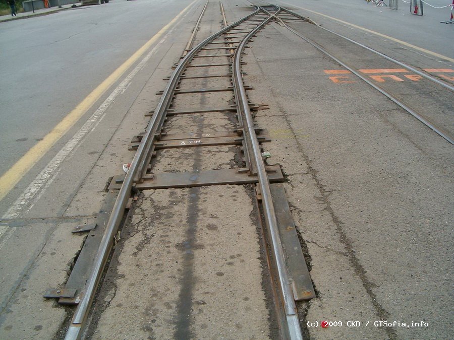 София — Ремонт на крива на трамвайно трасе на бул. Витоша и България и използване на временно съоръжение за едноколовозно движение тип "Калифорния"