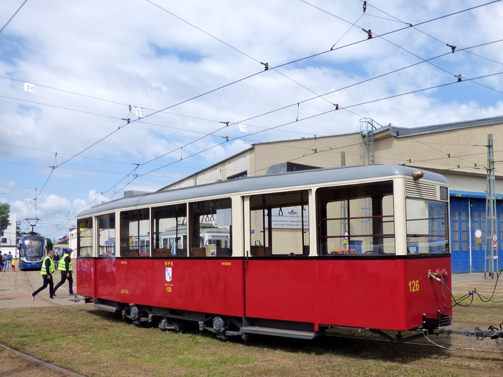 Cracovia, Uerdingen KSW trailer car nr. 126; Cracovia — Parade of historic "N" type trams