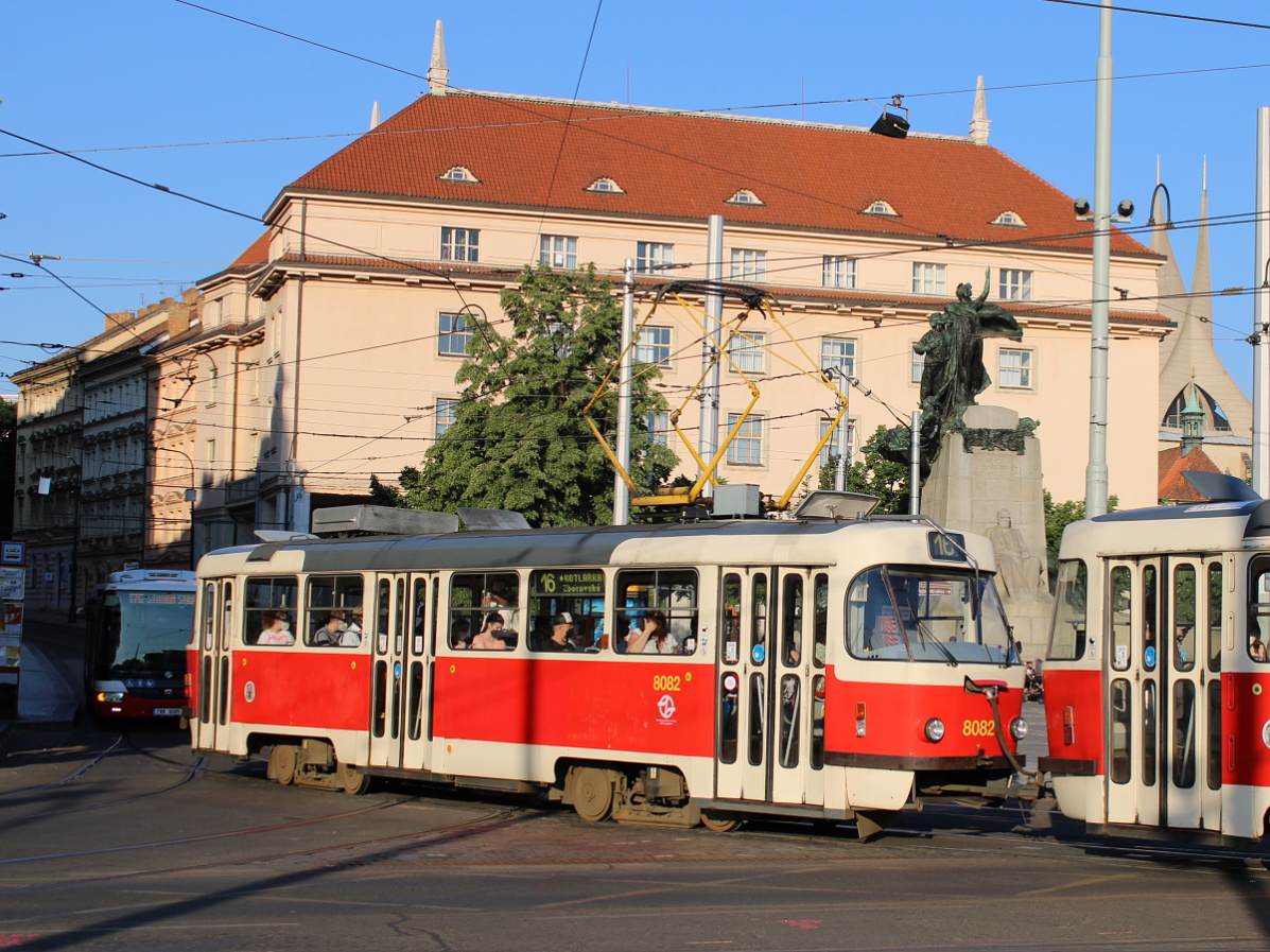 Praga, Tatra T3M2-DVC Nr 8082