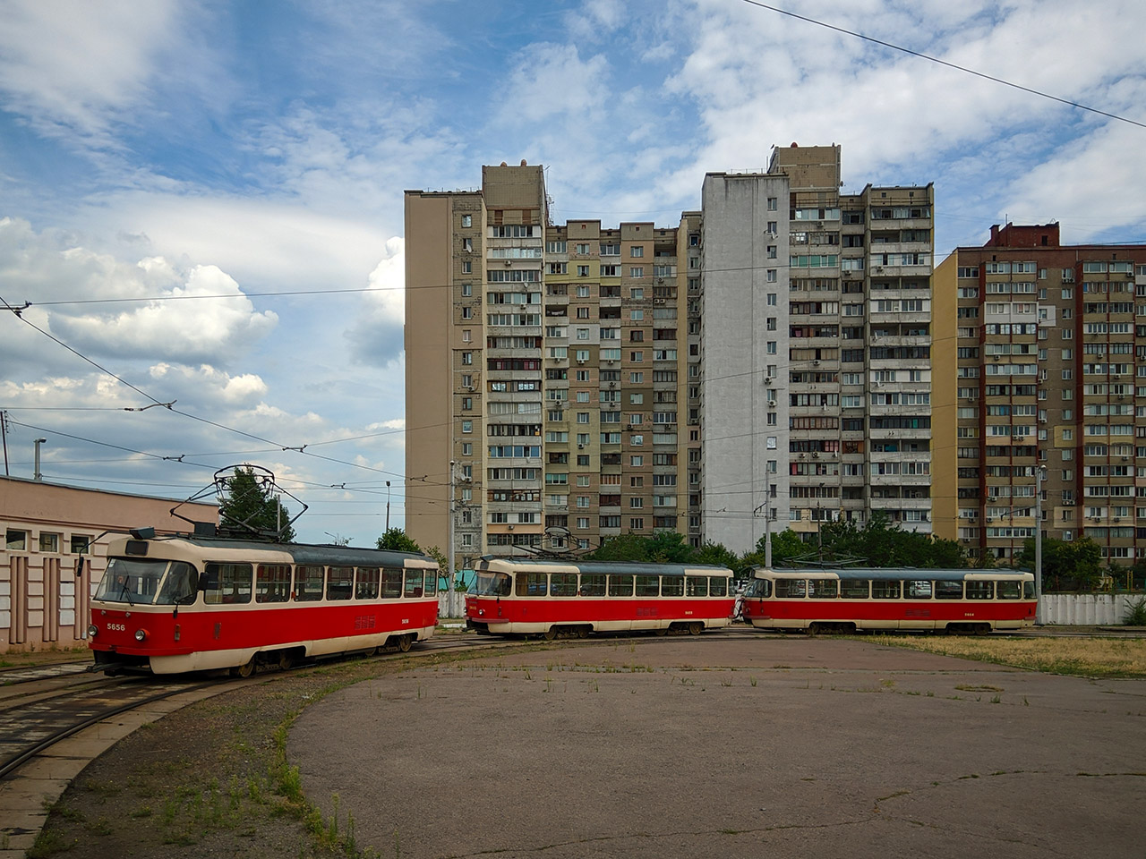 Kyjev, Tatra T3SUCS č. 5656; Kyjev, Tatra T3SUCS č. 5655; Kyjev, Tatra T3SUCS č. 5664