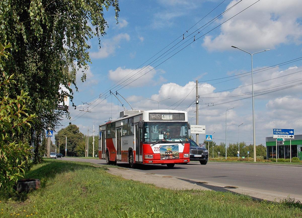 Lutsk, MPK/Jelcz 120MT № 229