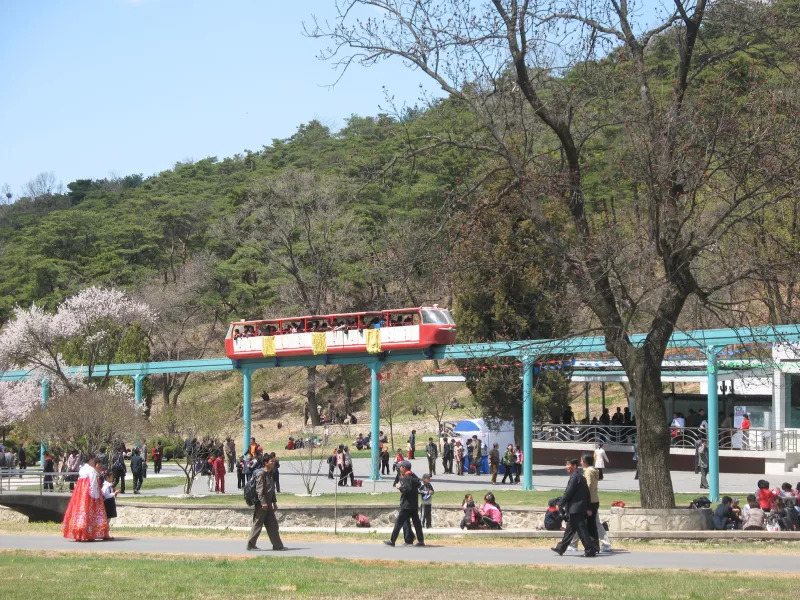 Pchjongjang, Kim Jong-Thae Electric Locomotive Works č. 1; Pchjongjang — Monorail