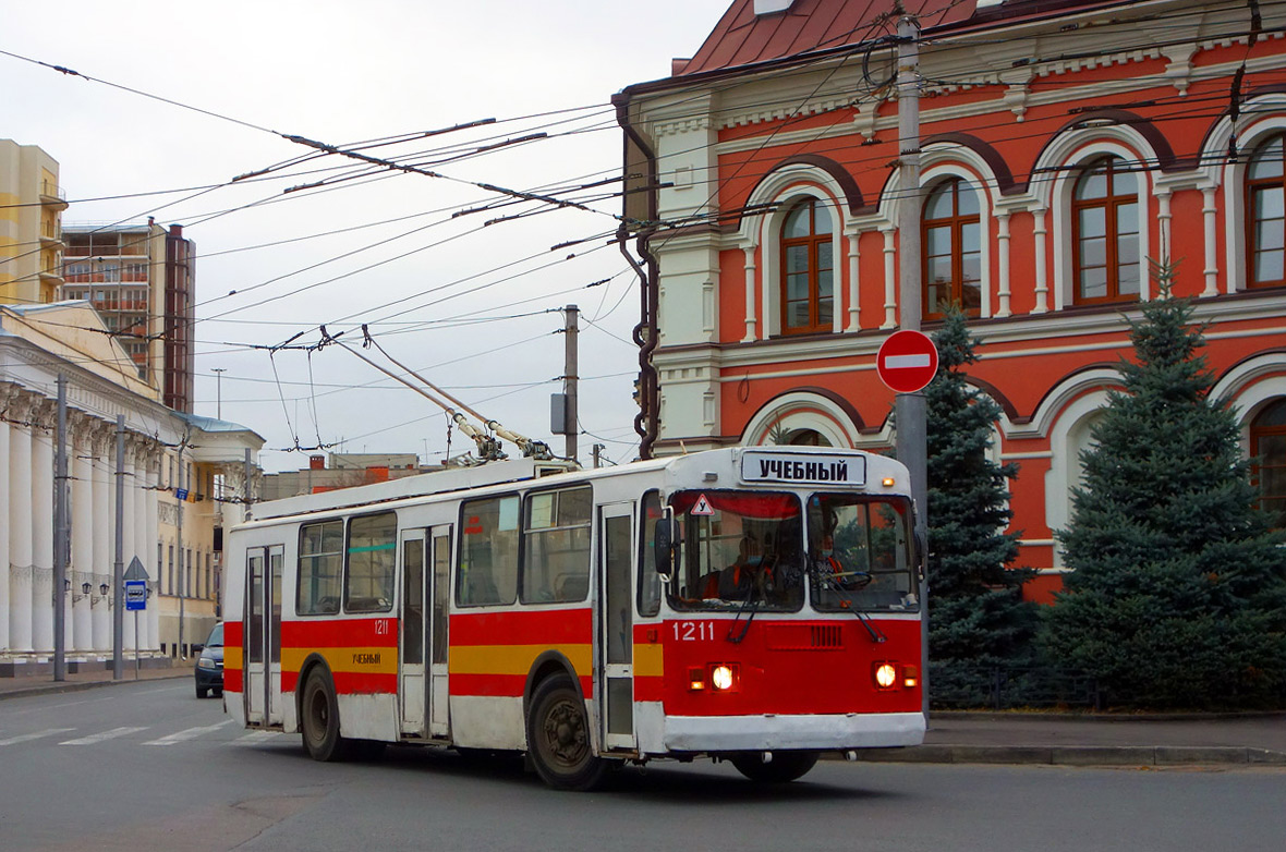 Saratov, ZiU-52642 № 1211