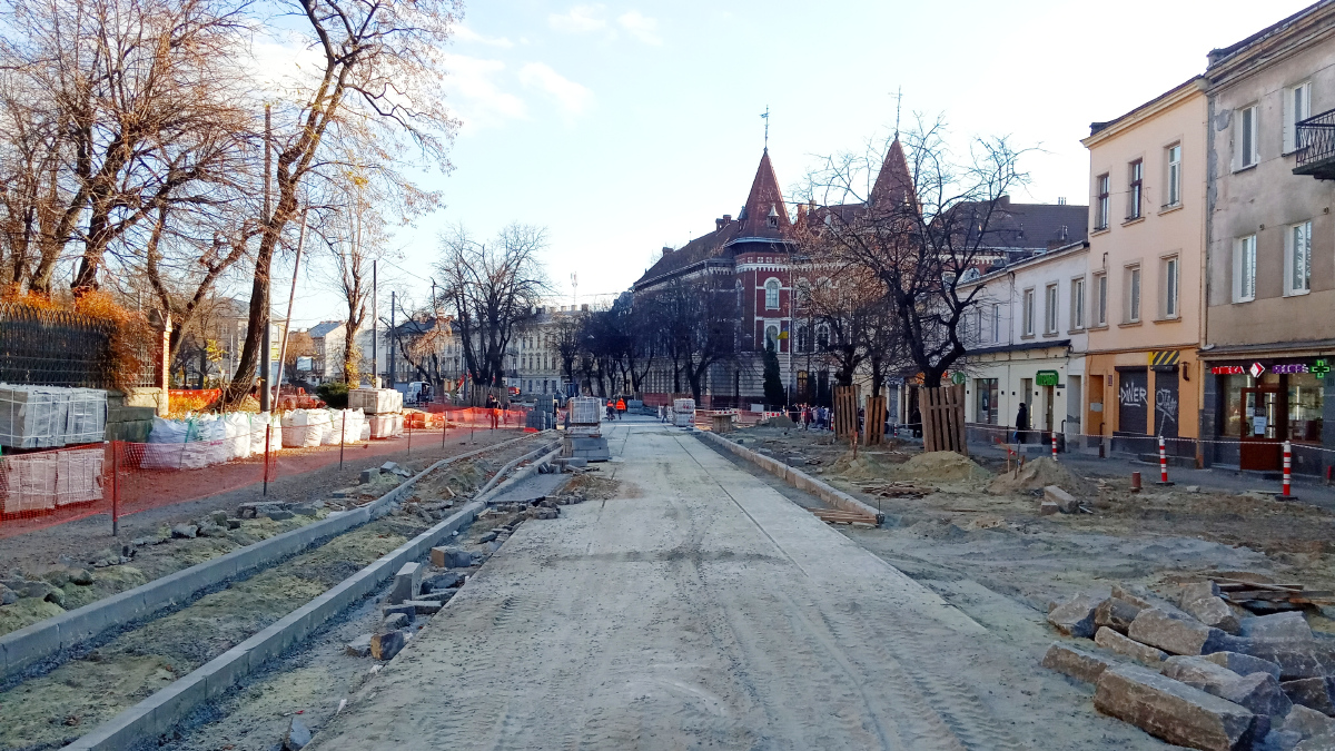 Lvov — Track reconstructions: Stepana Bandery str. [28.09.2020 -18.12.2021]