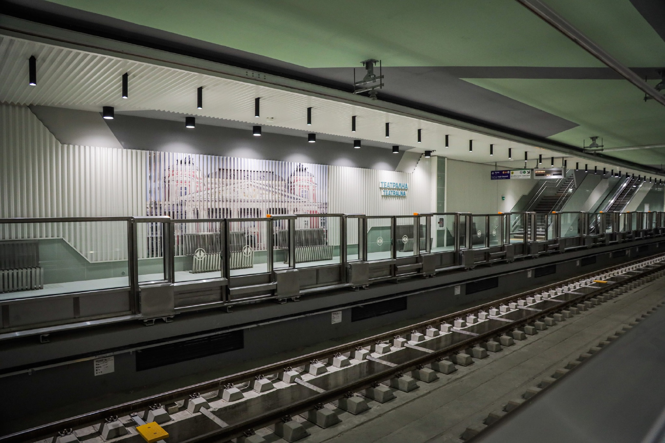 索菲亞 — Metro — [3] Third subway diameter — green line; 索菲亞 — Platform partition walls and passenger safety systems at metro stations