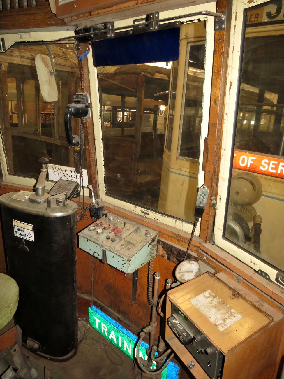 土桑, 4-axle motor car # 869; 土桑 — Old Pueblo Trolley Collection