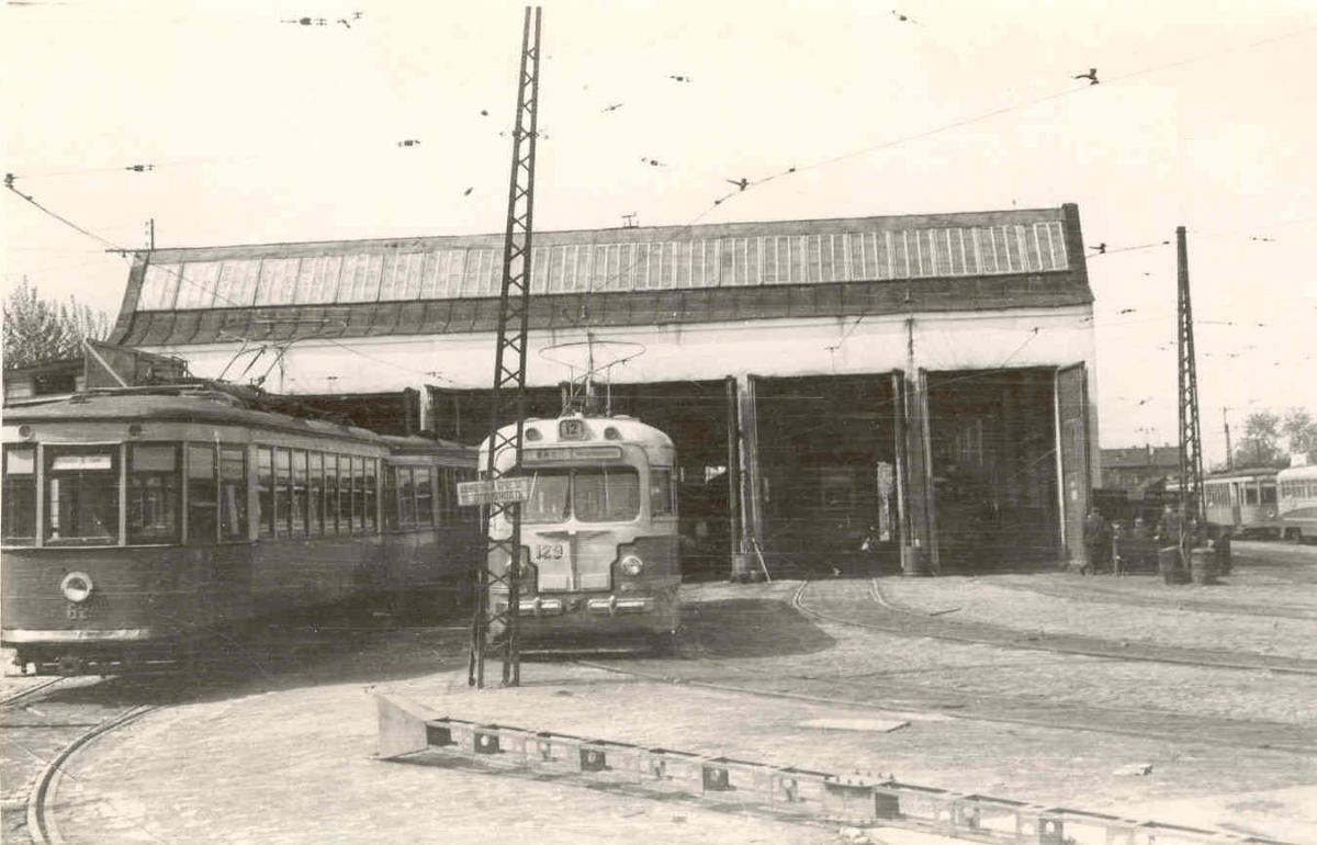 Yekaterinburg, MTV-82 Nr. 129; Yekaterinburg, Kh Nr. 62; Yekaterinburg — Historical photos; Yekaterinburg — South tram depot