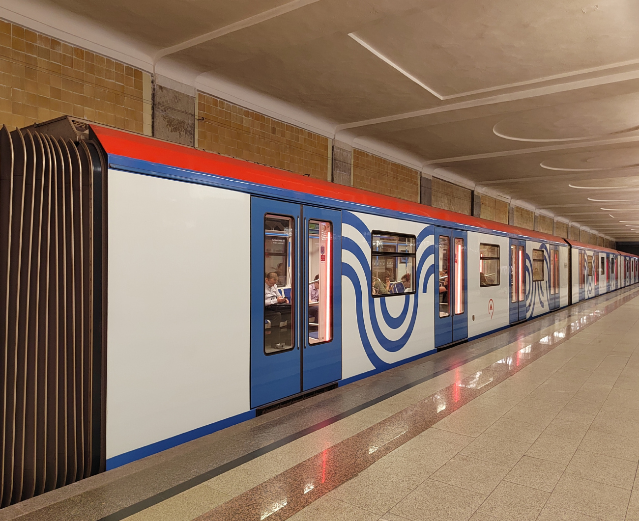 Maskva, 81-767.4 "Moskva 2019" nr. 67339