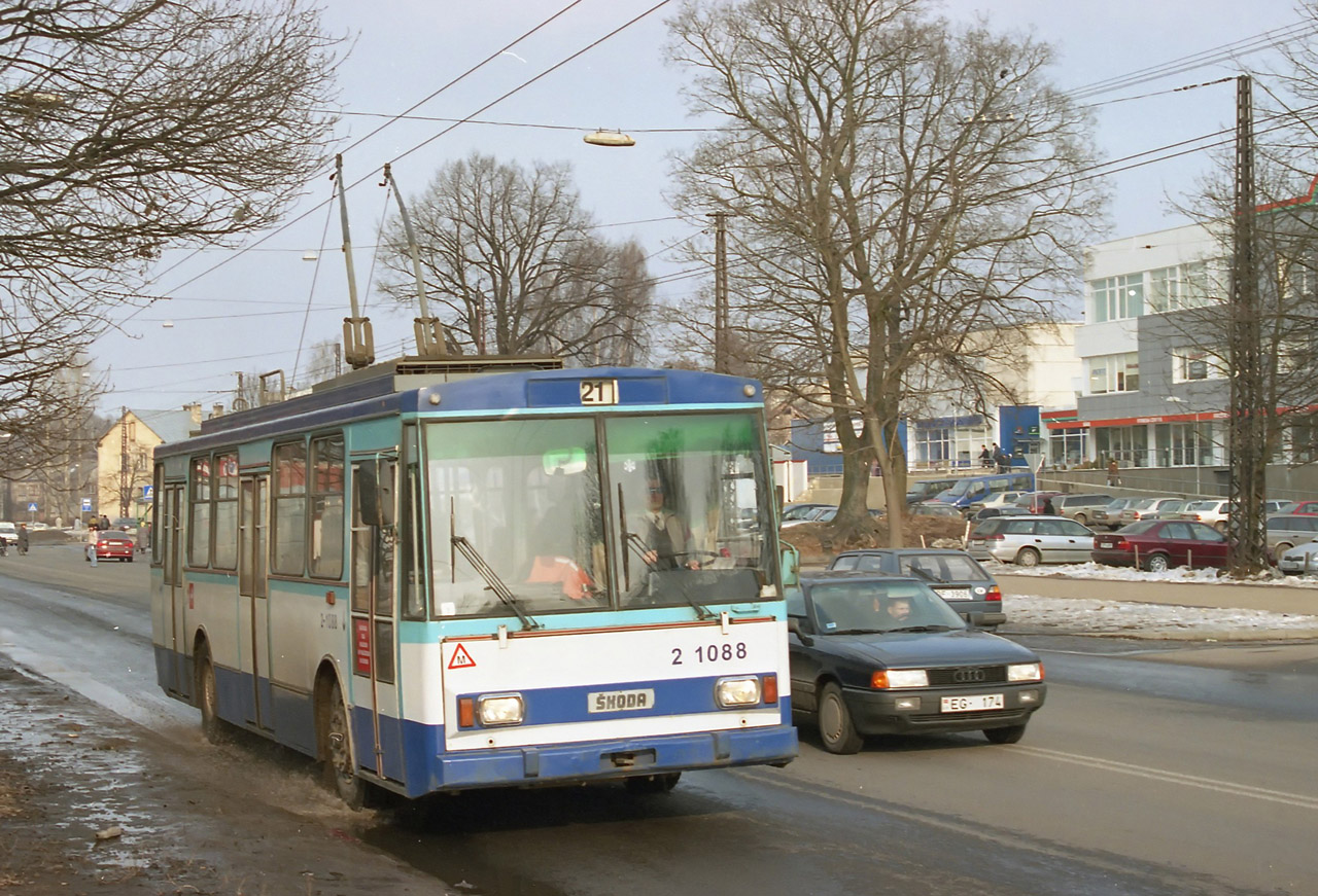 Rīga, Škoda 14Tr02/6 № 2-1088