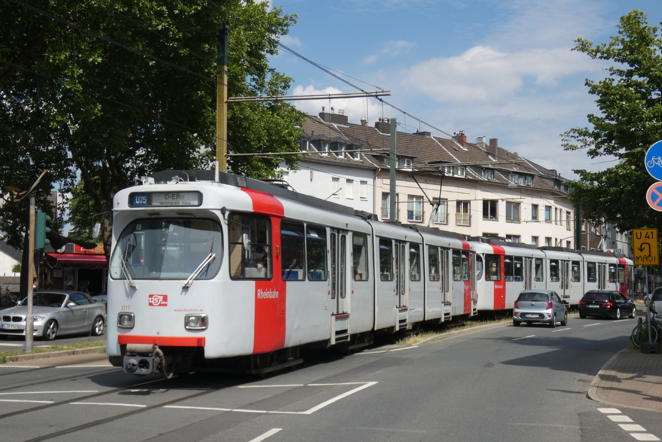 Düsseldorf, Duewag GT8SU N°. 3217