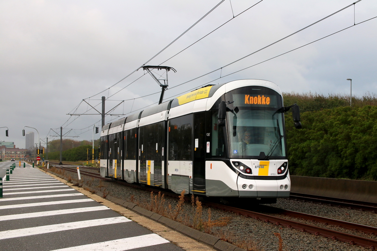 Береговой трамвай, CAF Urbos 100 № 6152