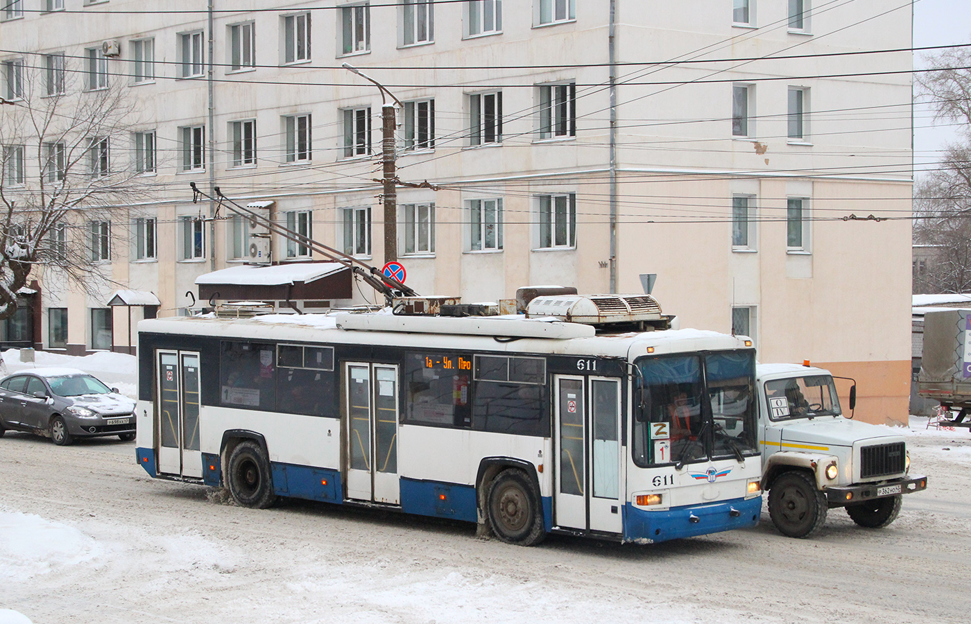 Киров, БТЗ-52768А № 611