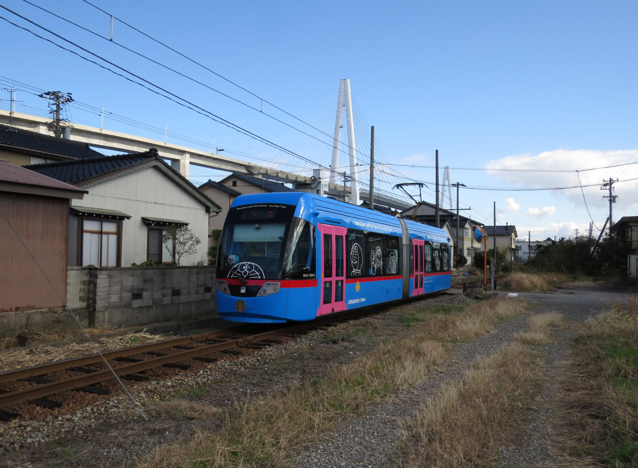 Такаока, Niigata/Bombardier MLRV1000 № MLRV1004