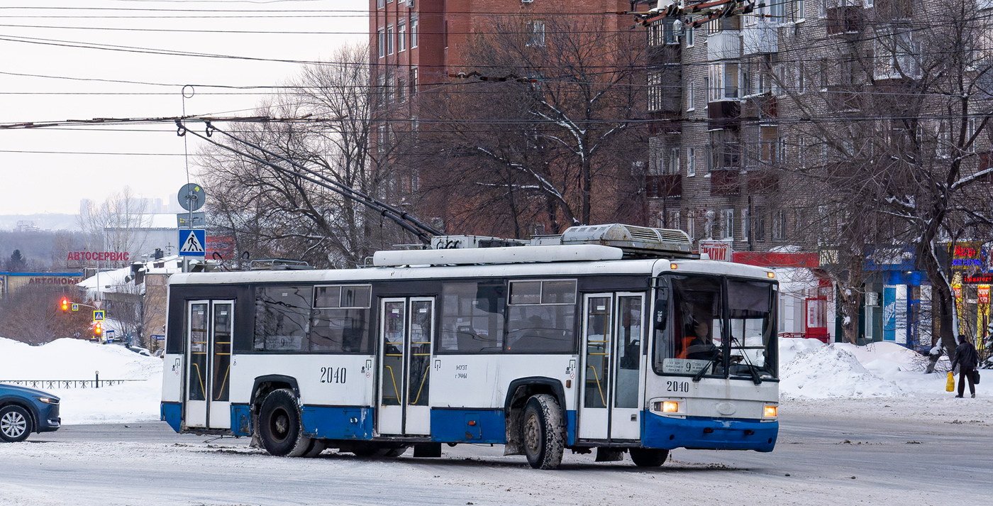 Уфа, БТЗ-52767А № 2040