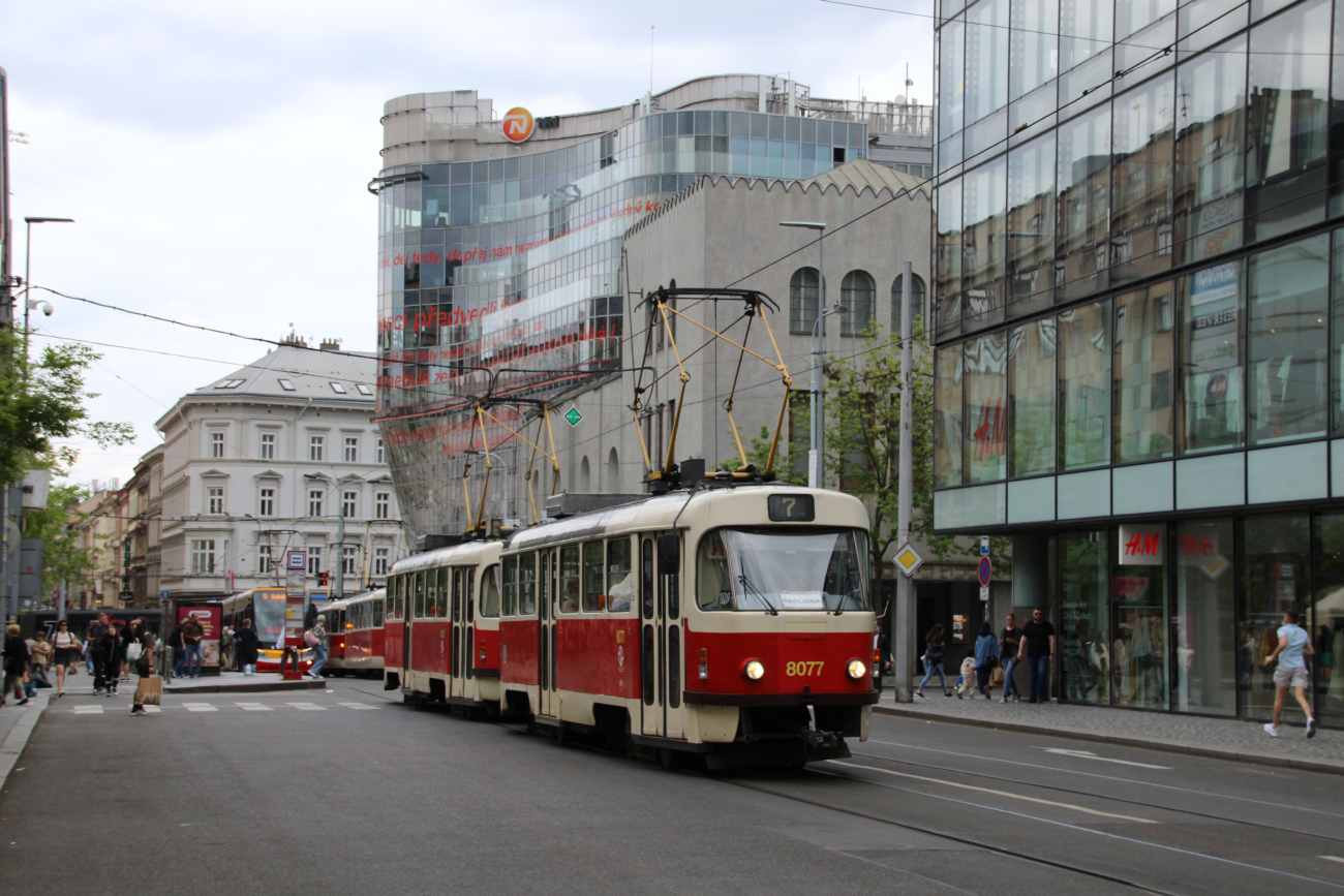 Praga, Tatra T3M2-DVC Nr. 8077