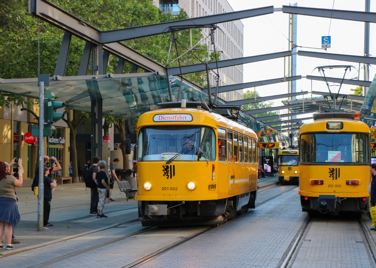 Drezda, Tatra T4D-MI — 201 002; Drezda — Final farewell to Tatra trams after 56 years of service (03.06.2023)