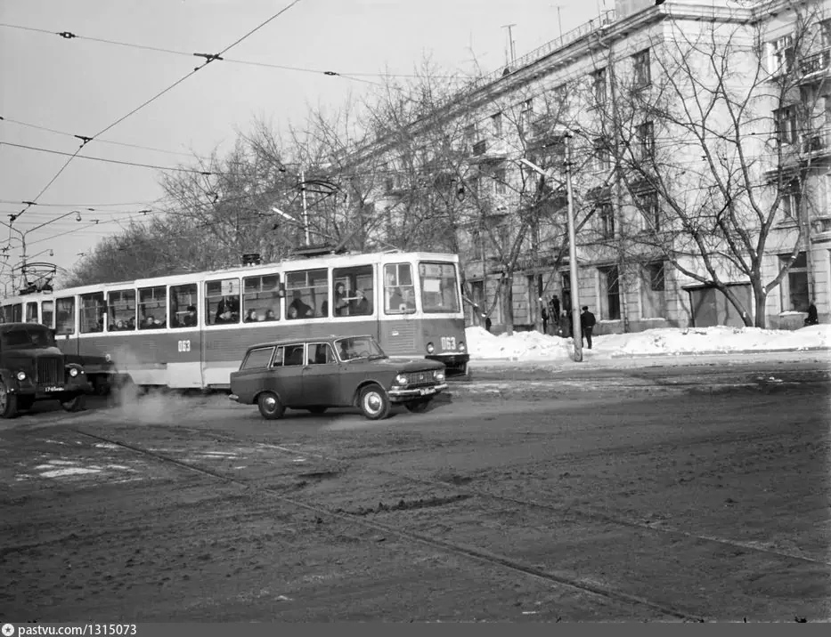 Samara, 71-605 (KTM-5M3) N°. 063; Samara — Historical photos — Tramway and Trolleybus (1942-1991)