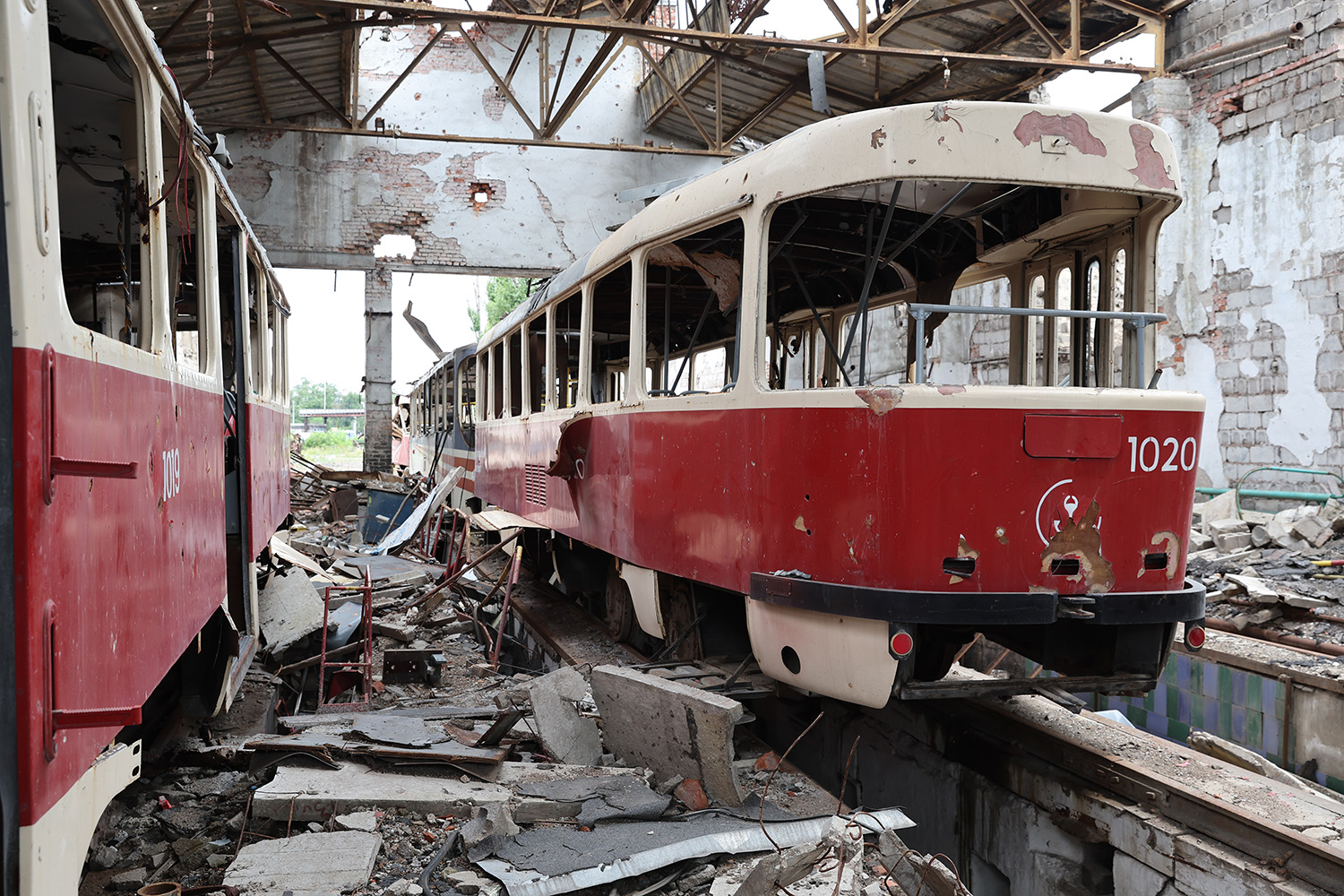 Mariupol, Tatra T3SUCS № 1020; Mariupol — Aftermath of Military Actions 24 February – 20 May 2022