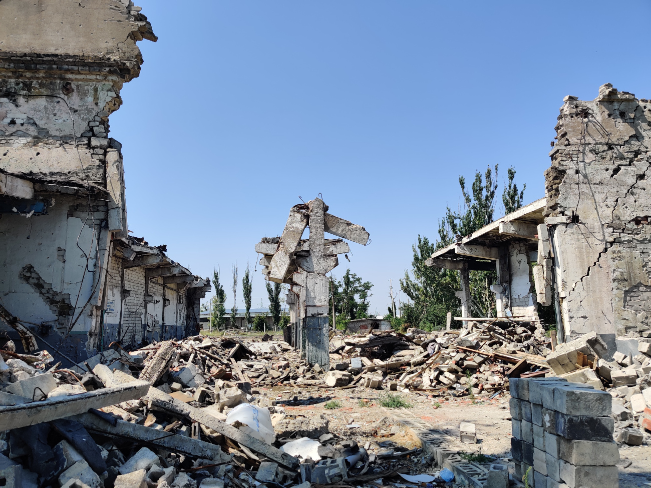 Mariupol — Aftermath of Military Actions 24 February – 20 May 2022