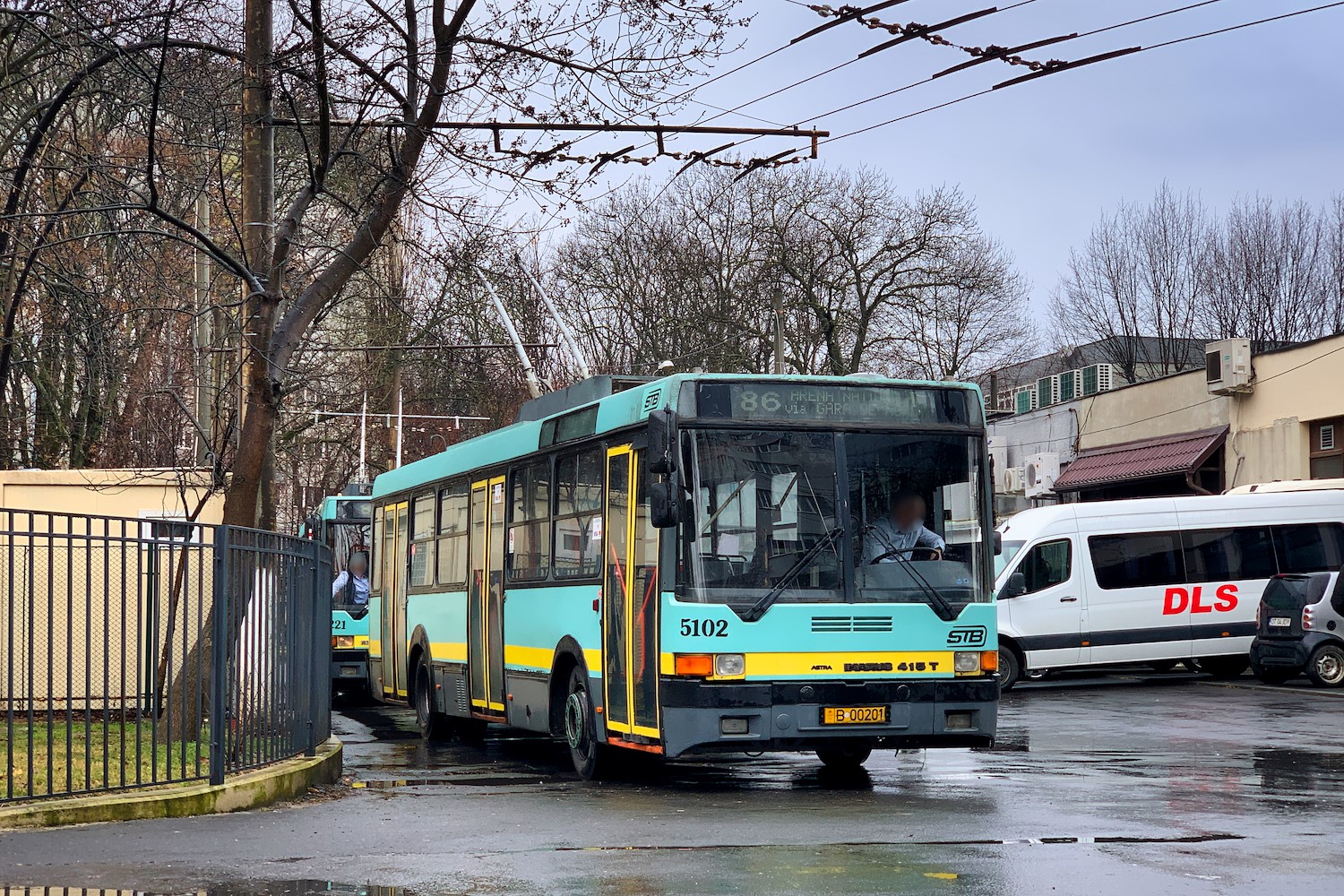 Бухарест, Ikarus 415.80 № 5102