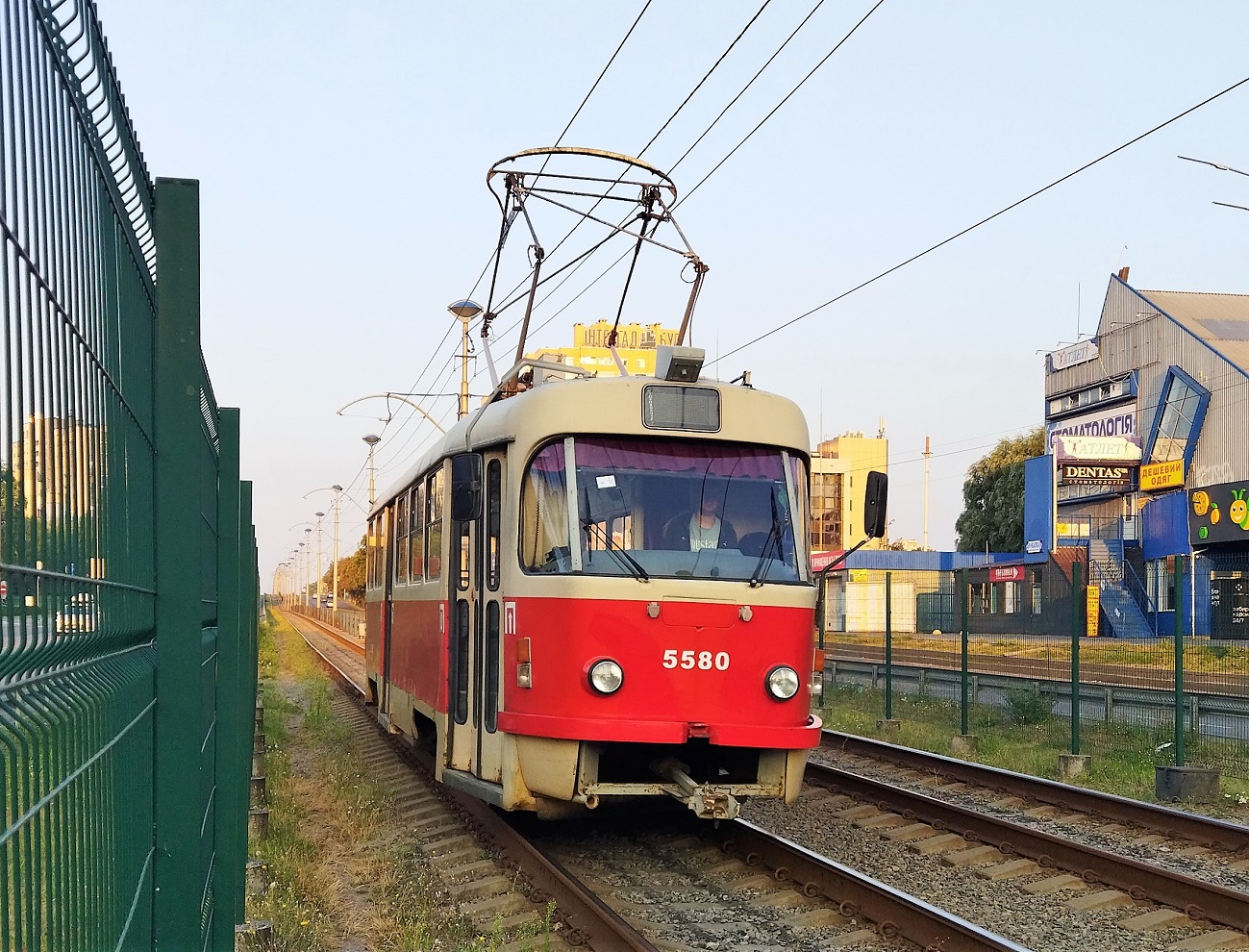 Kyjev, Tatra T3SUCS č. 5580; Kyjev — Miscellaneous photos; Kyjev — Tramway lines: Rapid line