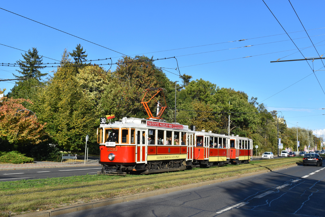 Praga, Ringhoffer DSM nr. 2210; Praga — Construction and beginning of operations on a new tram line Divoká Šárka — Dědina