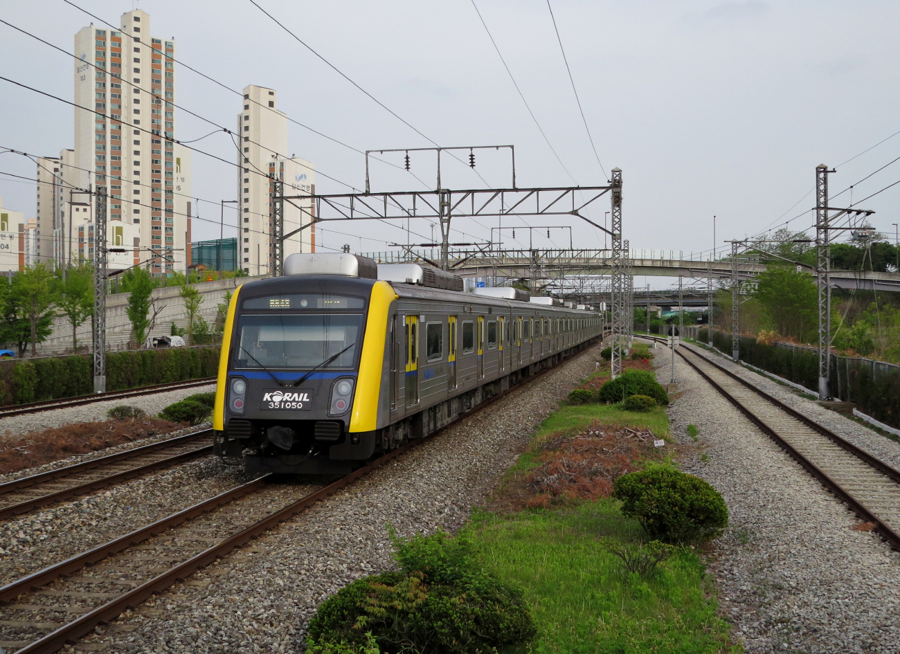 Seoul, Seoul 351000 Series Nr. 35150; Seoul — Metropolitain — Incheon / Suwon — Suin-Bundang Line (수인·분당선)