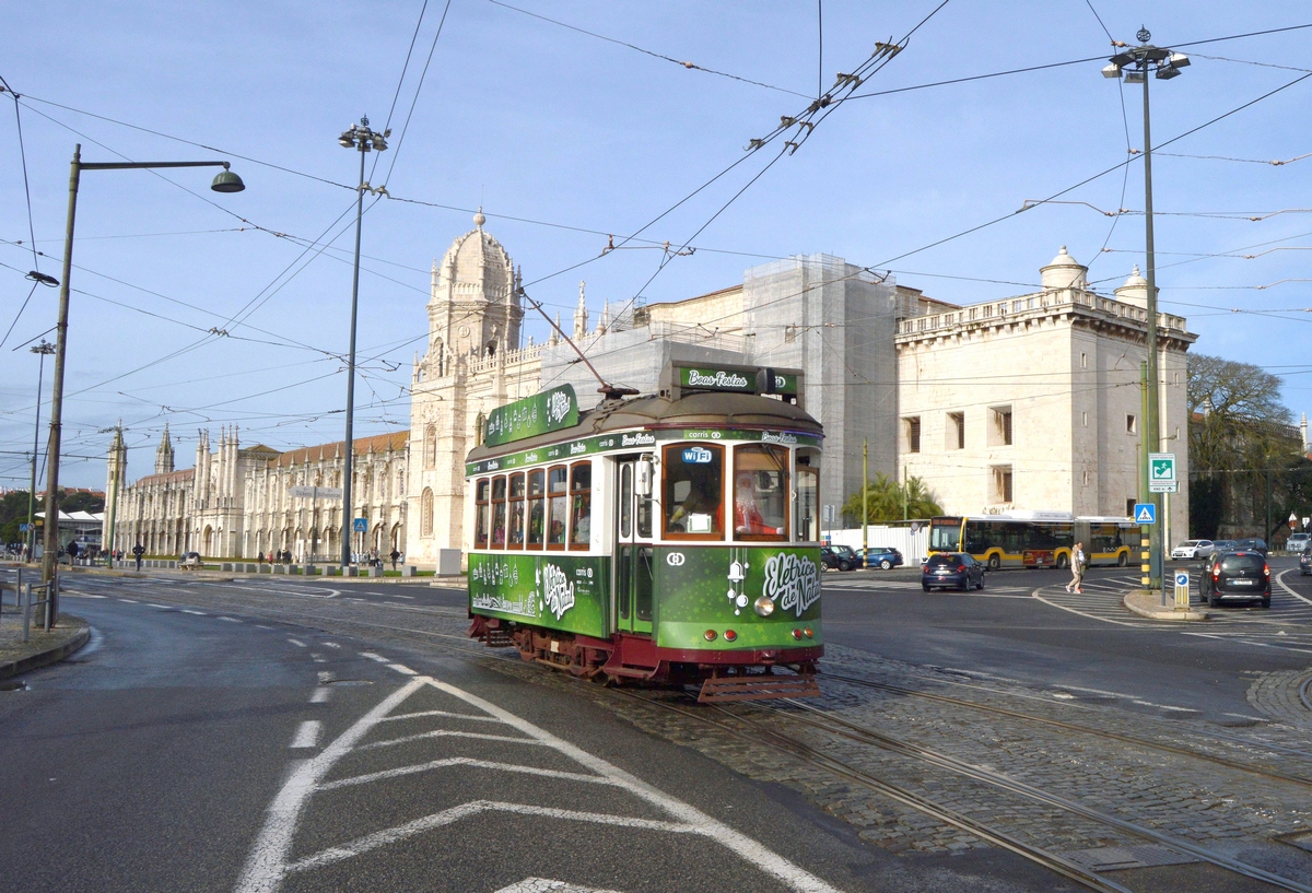 Лиссабон, Carris 2-axle motorcar (Standard) № 717; Лиссабон — Трамвай — Разные фотографии