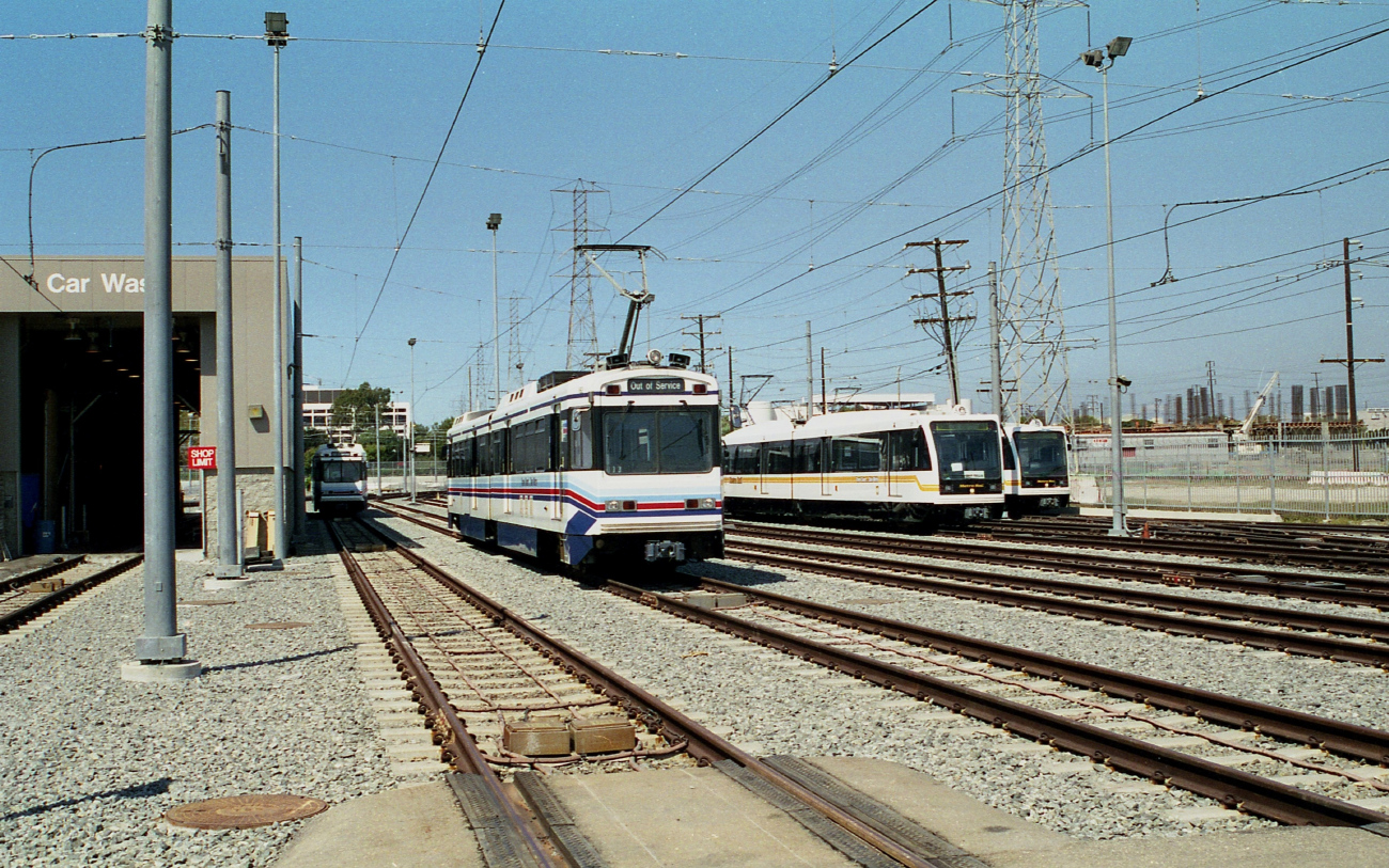 Los Angeles, Nippon Sharyō P2020 č. 162; Los Angeles — Modern Light Rail, Lines and Infrastructure