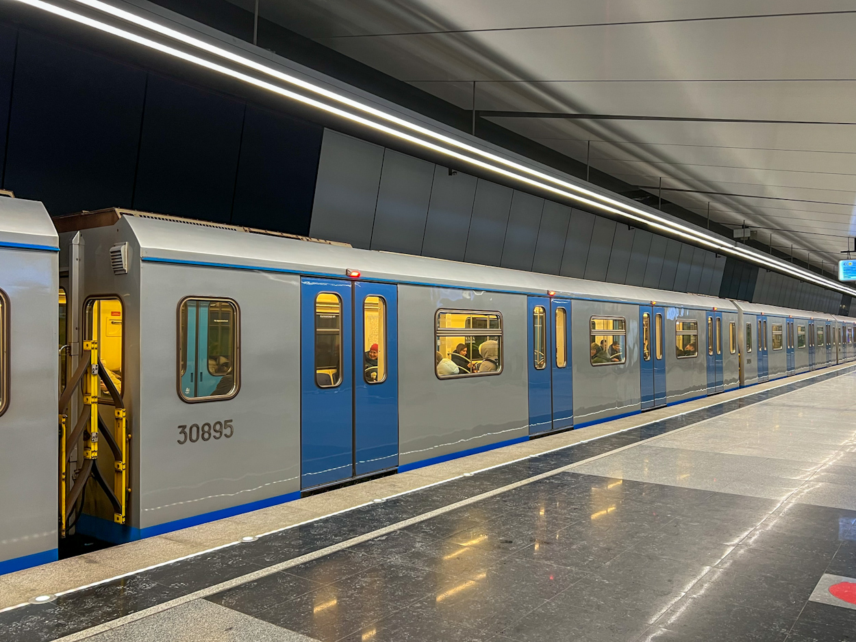 Moscow, 81-761 (MVM) # 30895