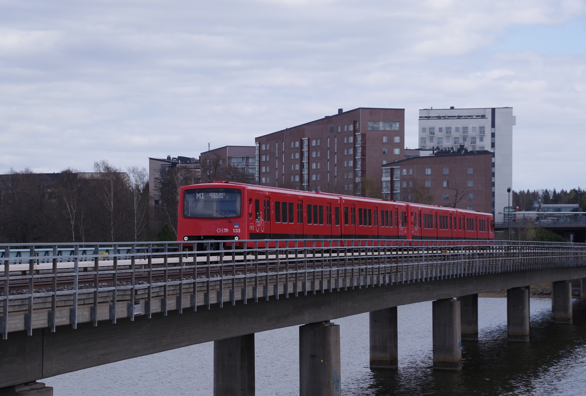 Helsinkis, Valmet M100 nr. 133