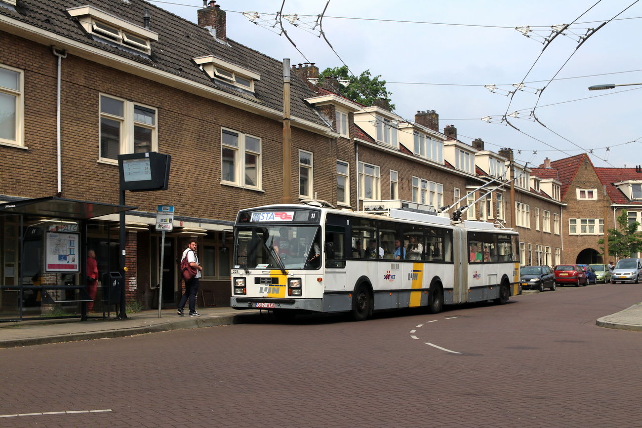 Arnhem, Van Hool AG 280T N°. 11 (228)