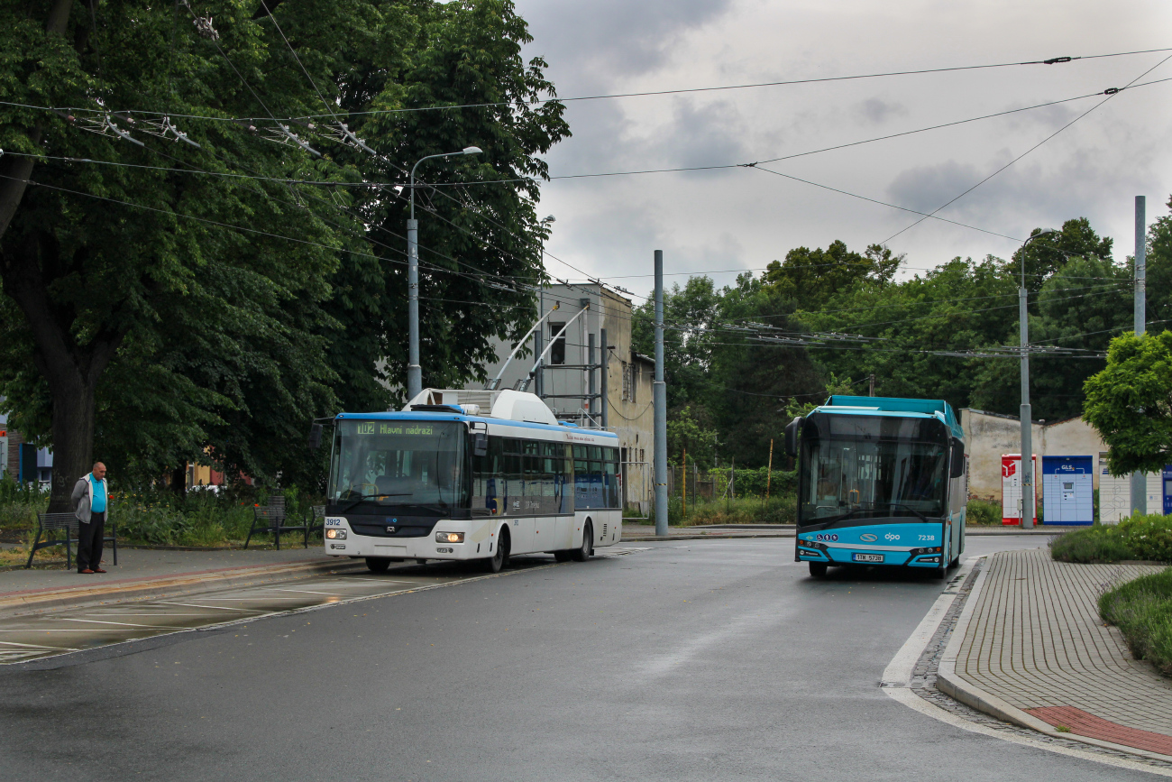Ostrava, SOR TNB 12 Nr. 3912