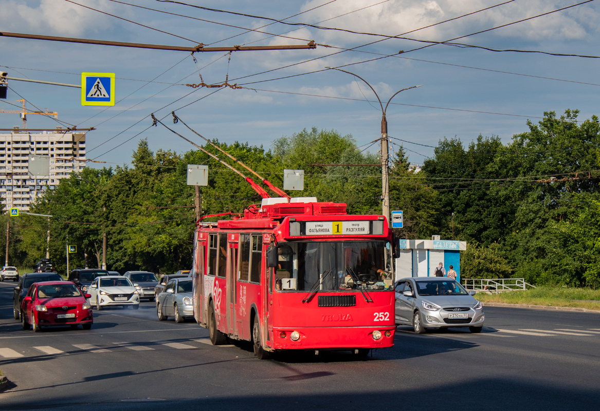 Владимир, ЗиУ-682Г-016.04 № 252