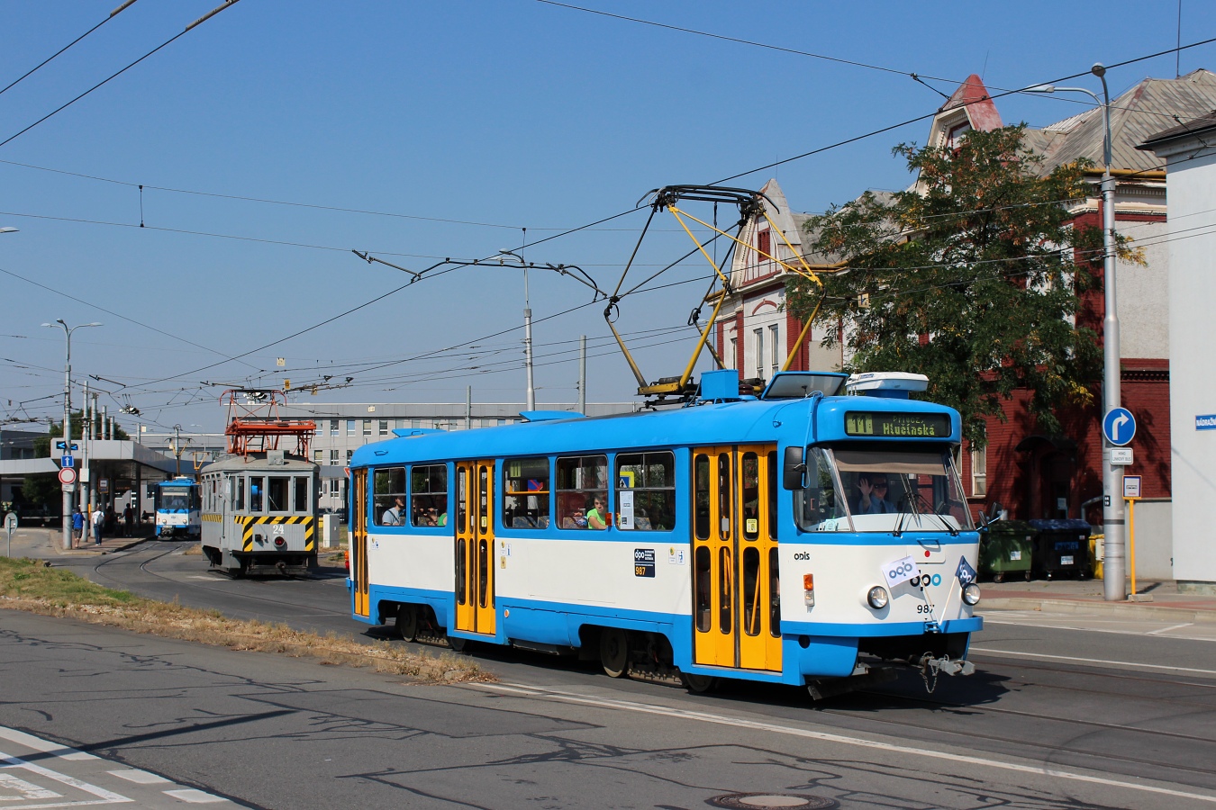 Острава, Двухосный моторный Kopřívnice № 24; Острава, Tatra T3SUCS № 987; Острава — 7.9.2024 — Парад в честь 130-летия общественного транспорта в Остраве