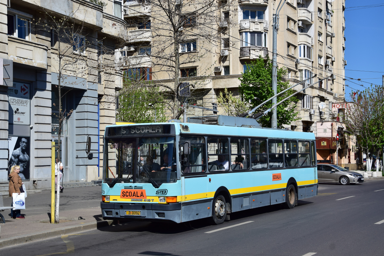 Bukareste, Ikarus 415.80 № 5135