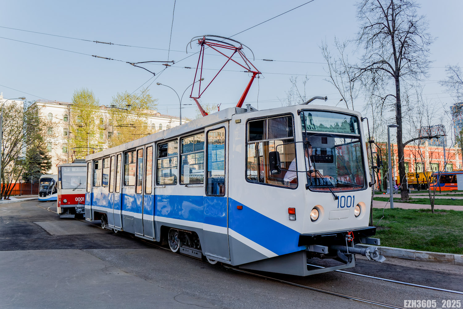 Moskwa, 71-931M “Vityaz-M” Nr 31185; Moskwa, 71-608KM Nr 1001